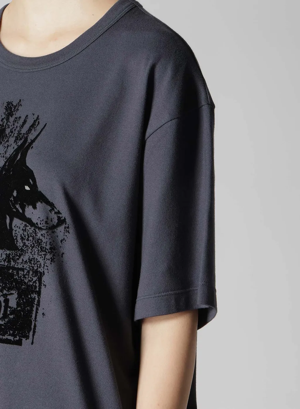 Animal Flocked Print Round Neck Short Sleeve T