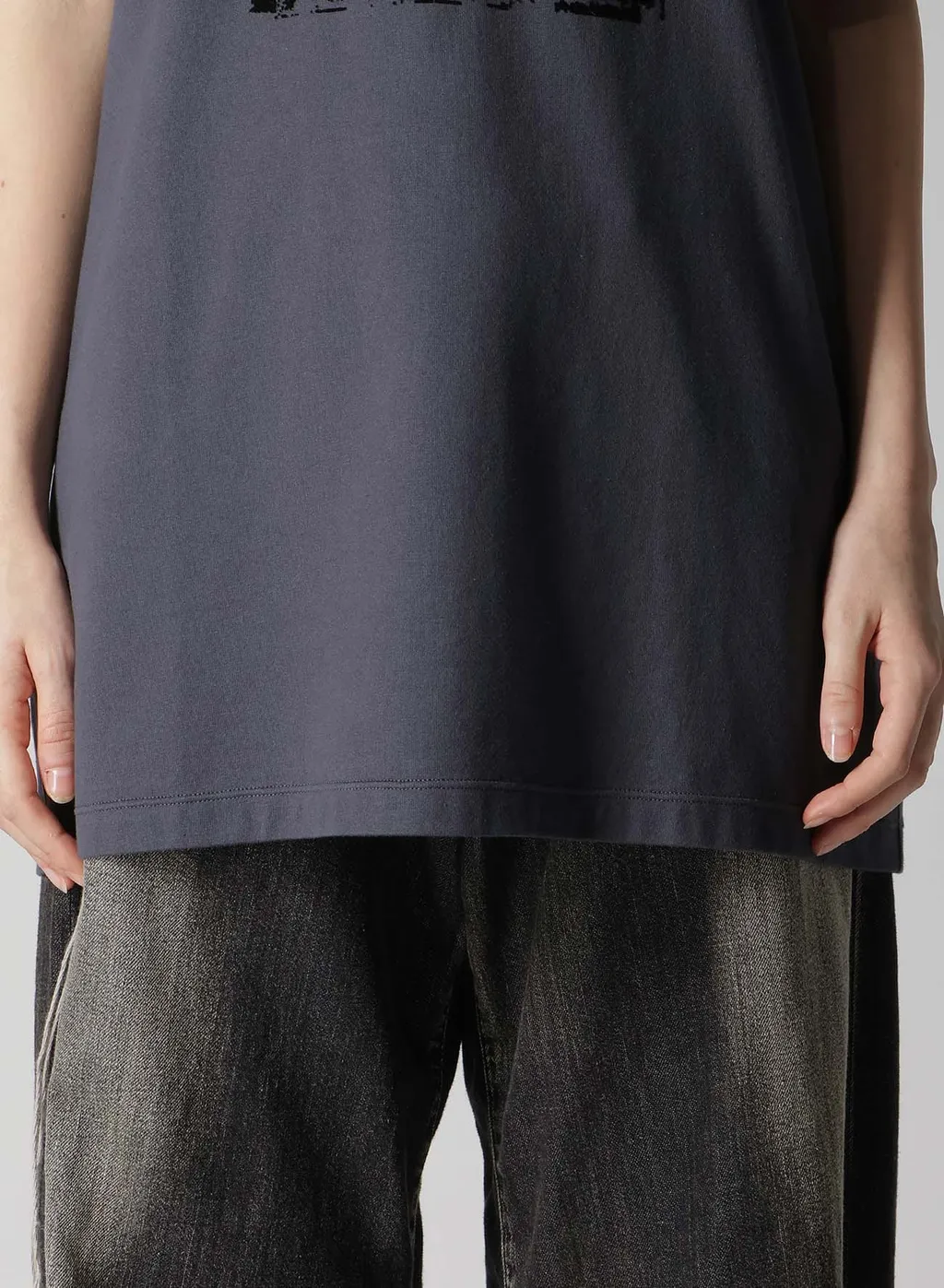 Animal Flocked Print Round Neck Short Sleeve T