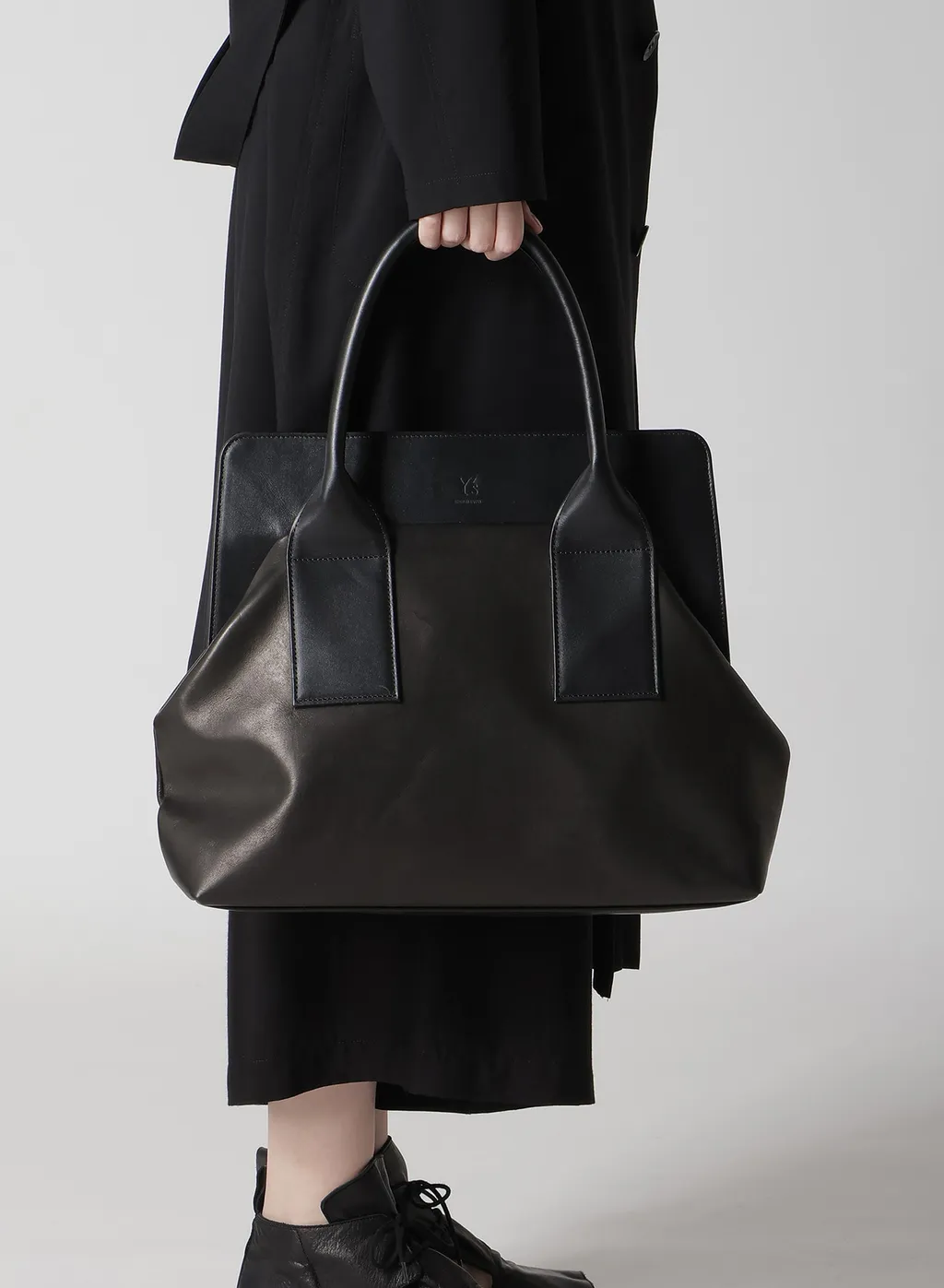 Smooth Leather Combination Clasp Bag