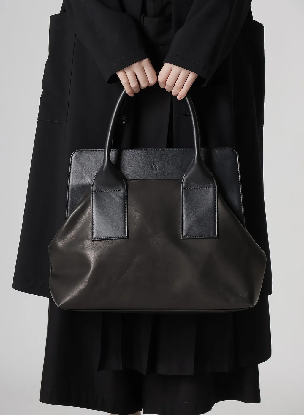 Smooth Leather Combination Clasp Bag
