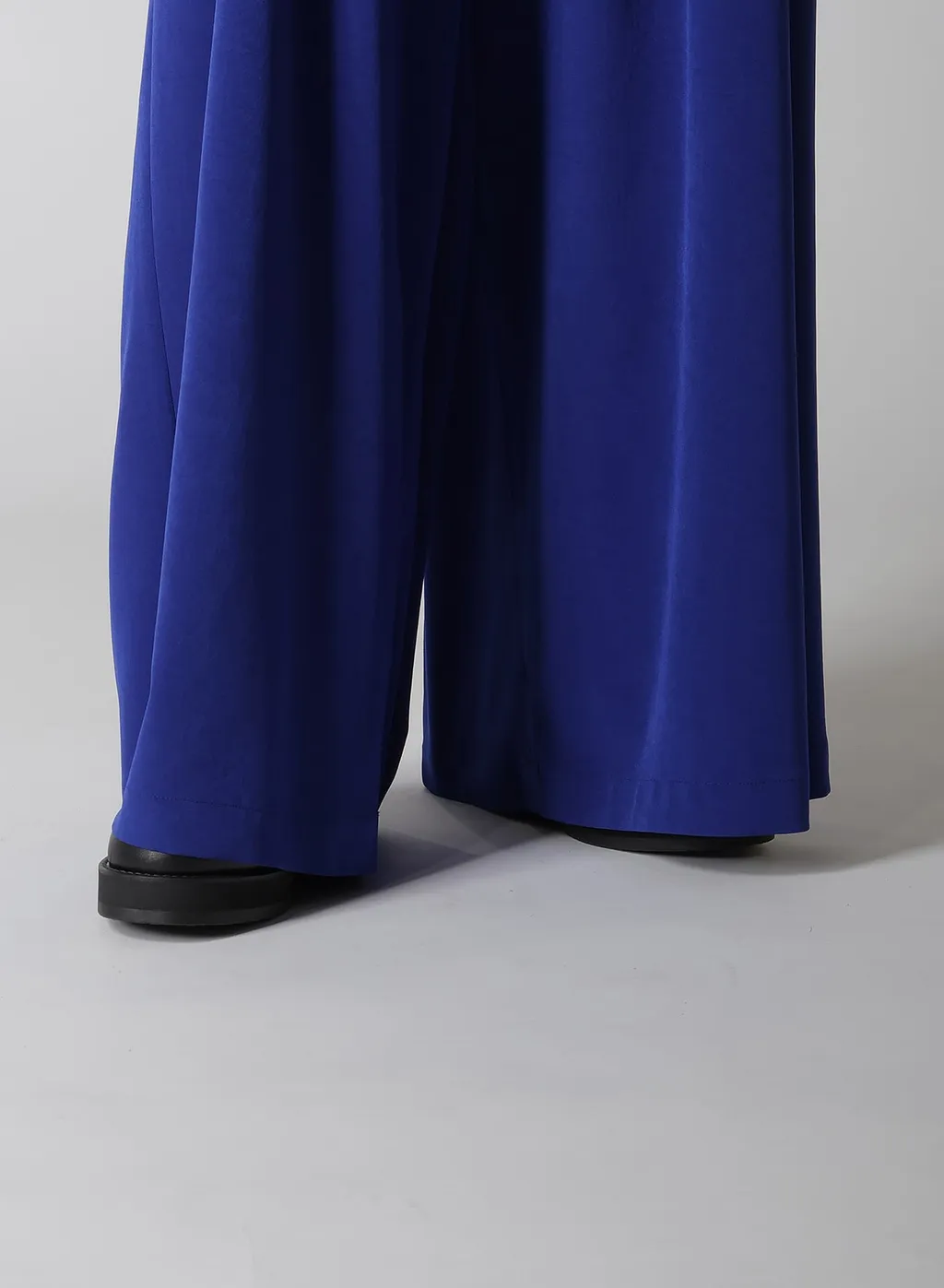 Crepe De Chine Doube Tucked Wide Pants