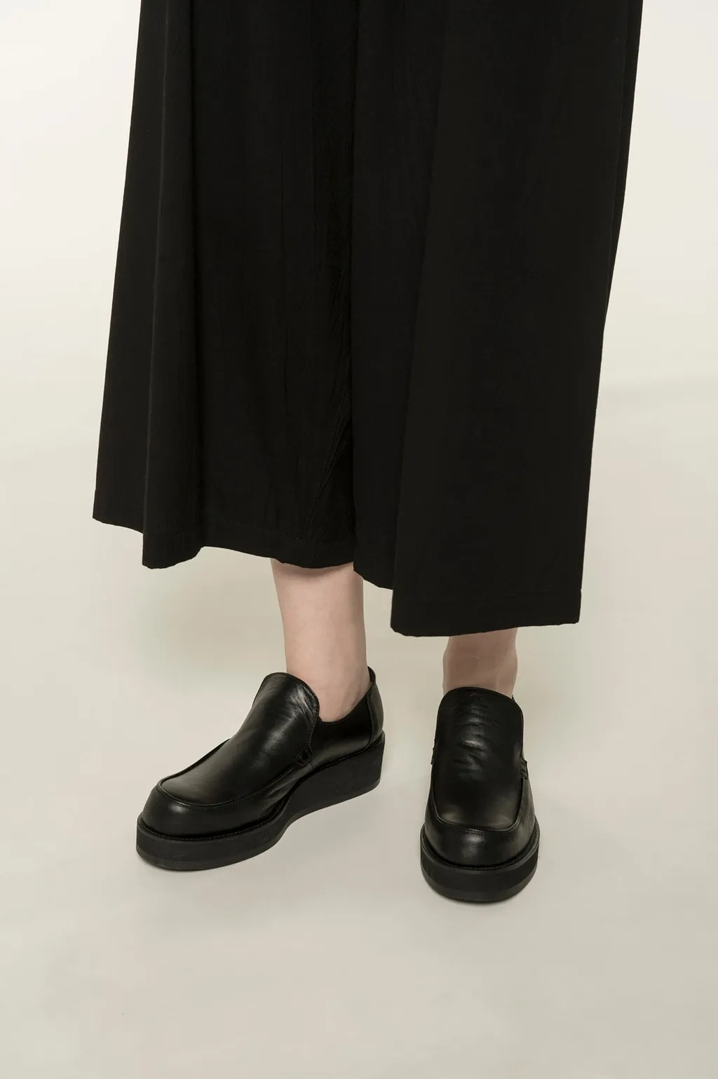Soomth Leather Platform Slip-Ons