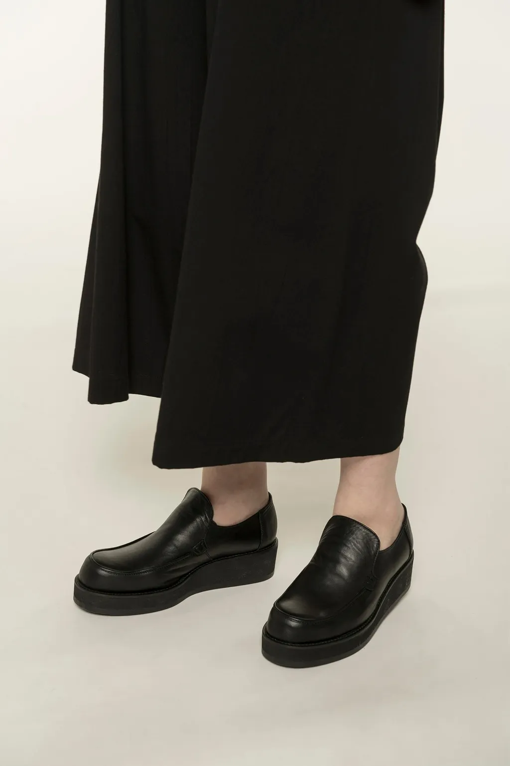 Soomth Leather Platform Slip-Ons