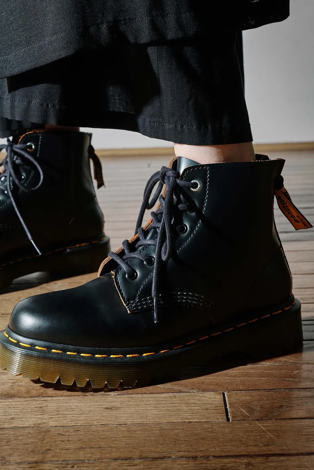 [Ys101 S X Dr.Martens] Y