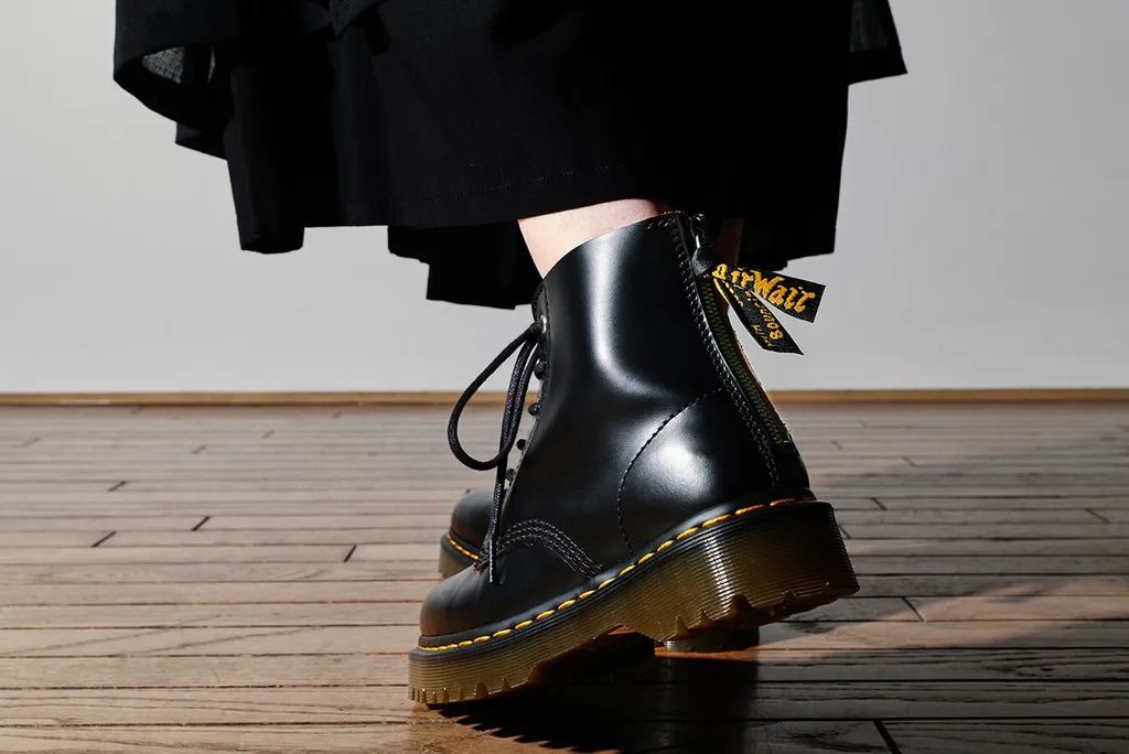 [Ys101 S X Dr.Martens] Y