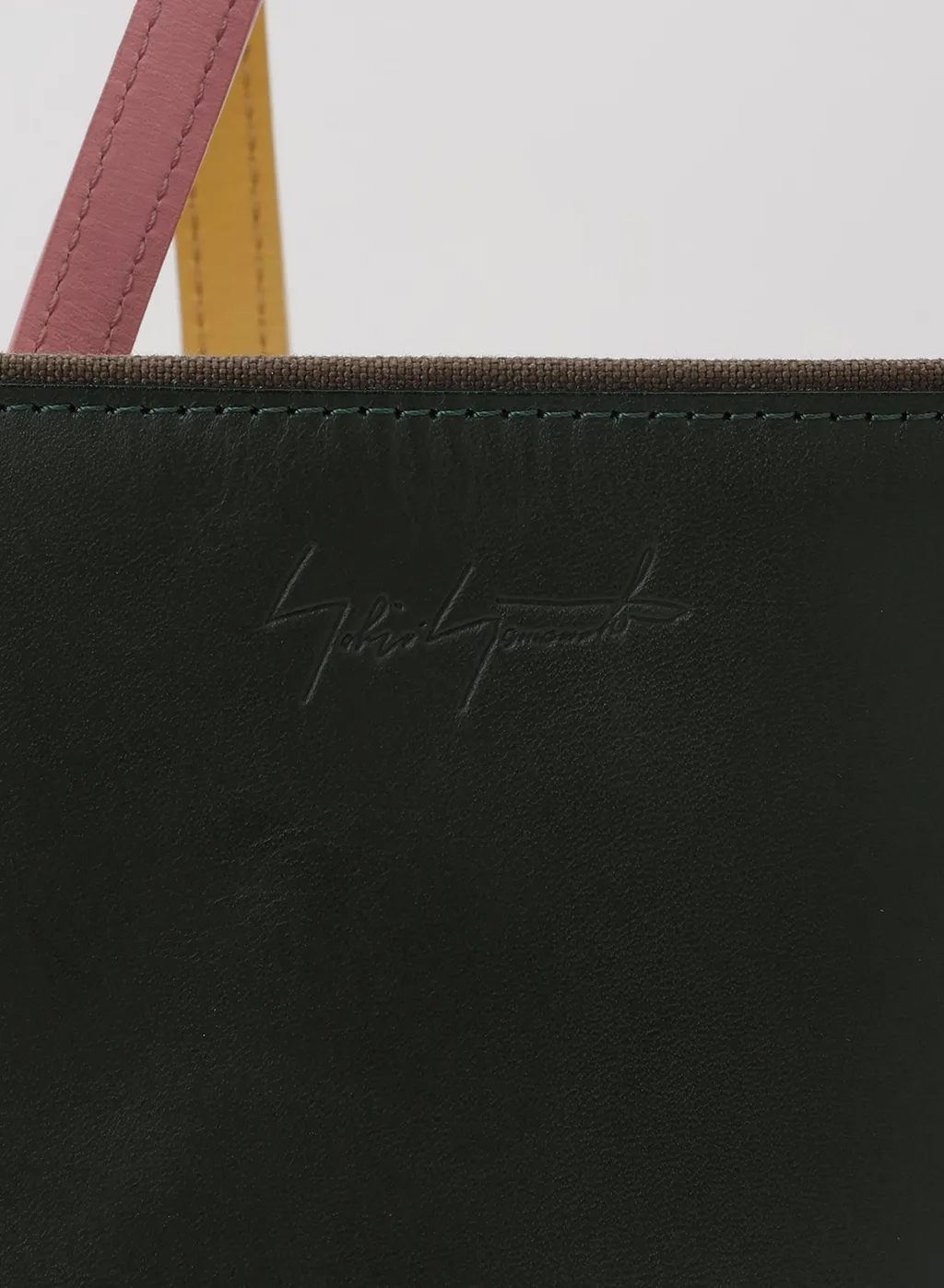 Panel Tote
