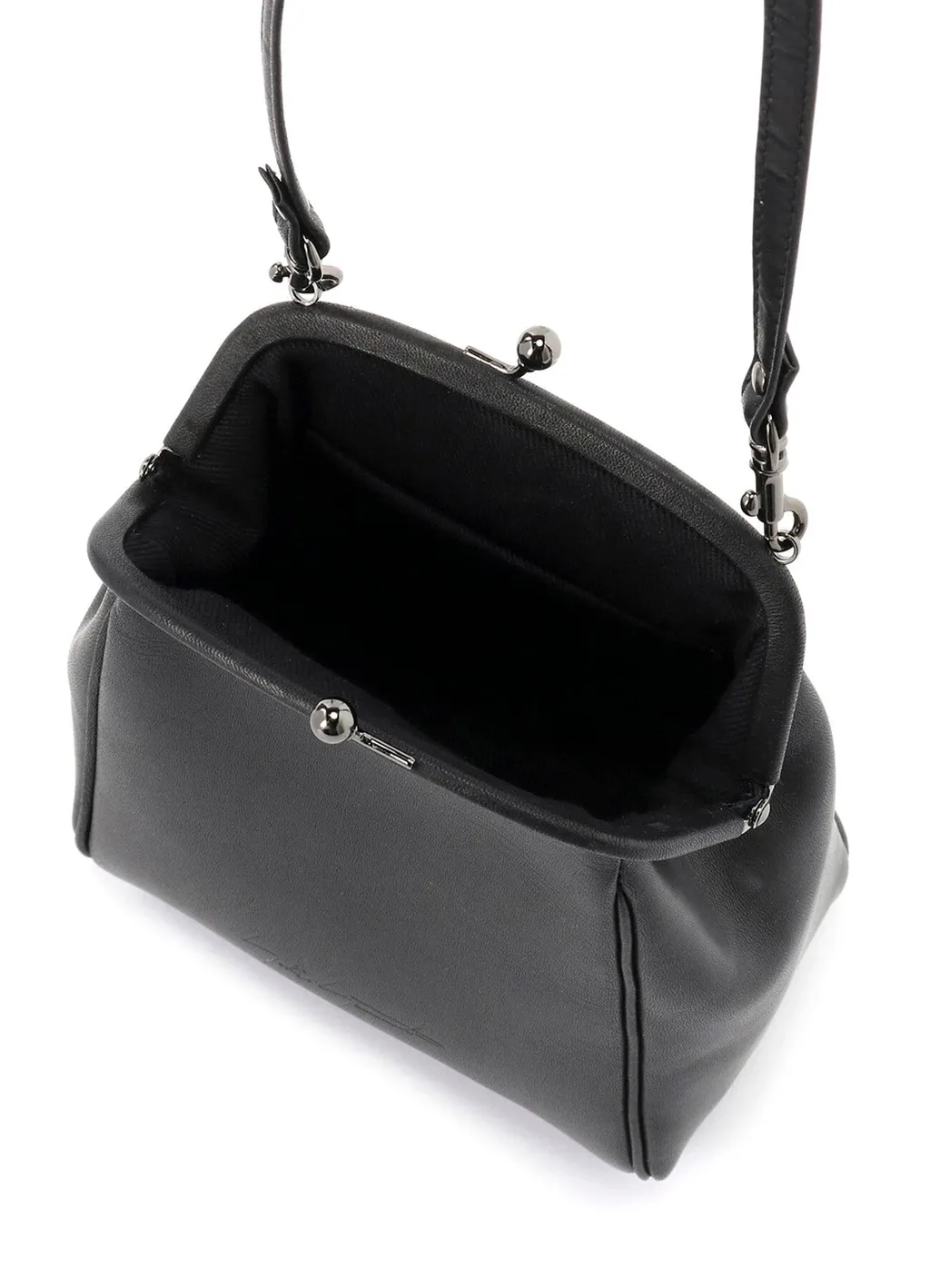 Clasp Shoulder