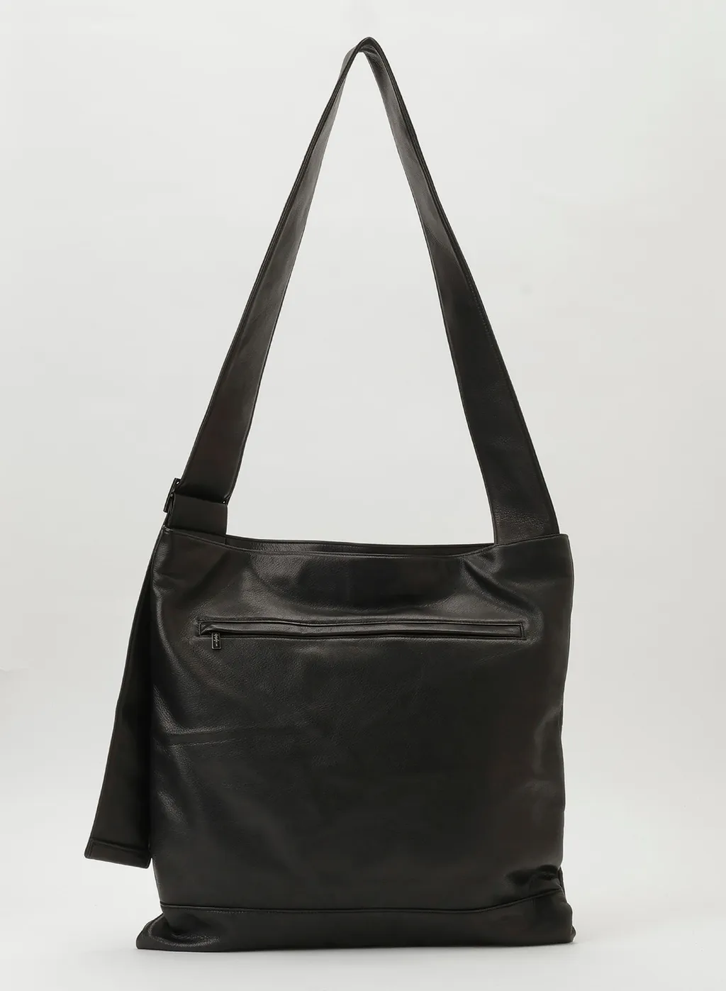 Clasp Shoulder