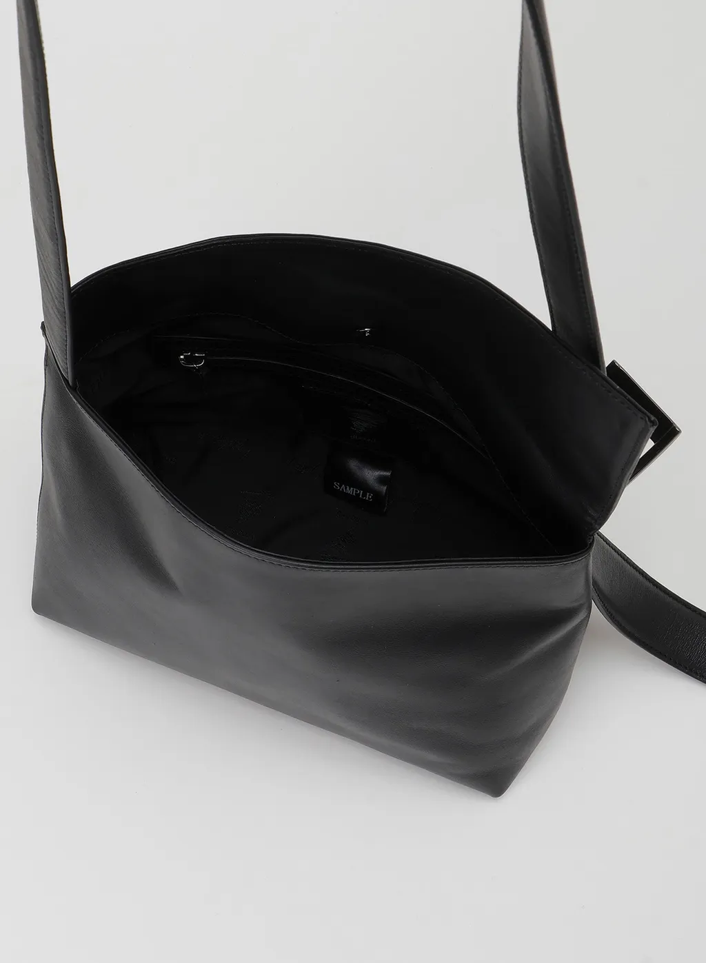 Veil Shoulder