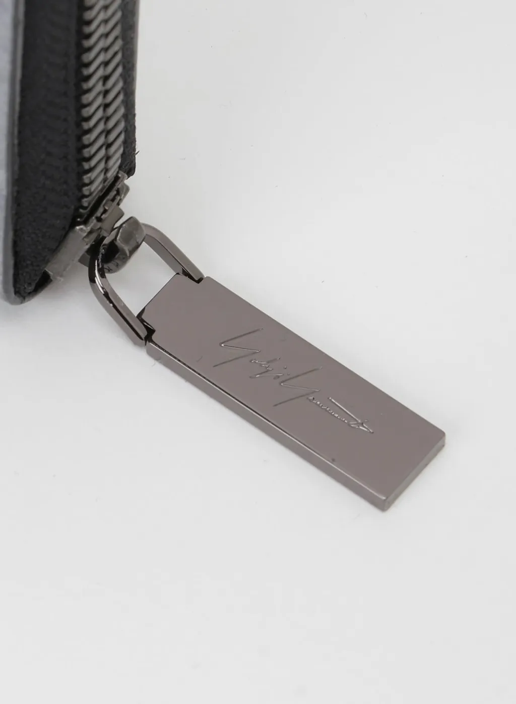 Round Zip Wallet