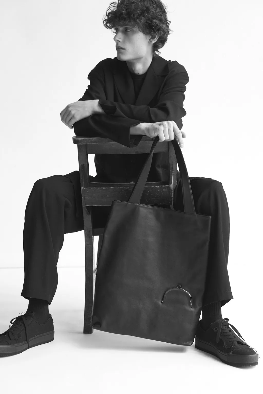 Clasp Tote