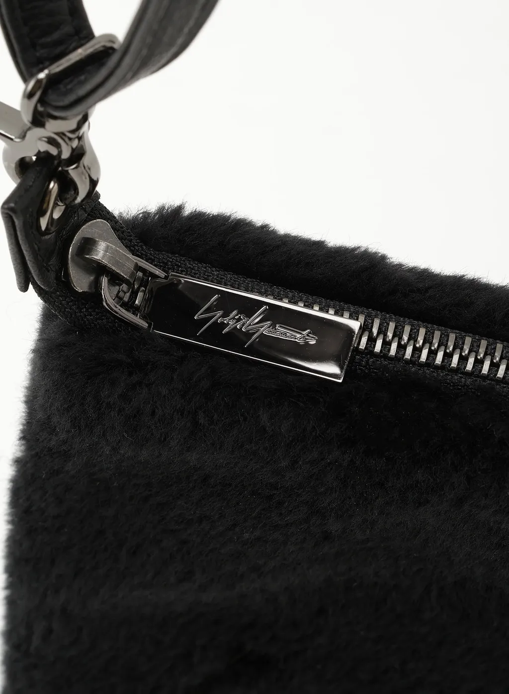 Signature Pouch Sacoche