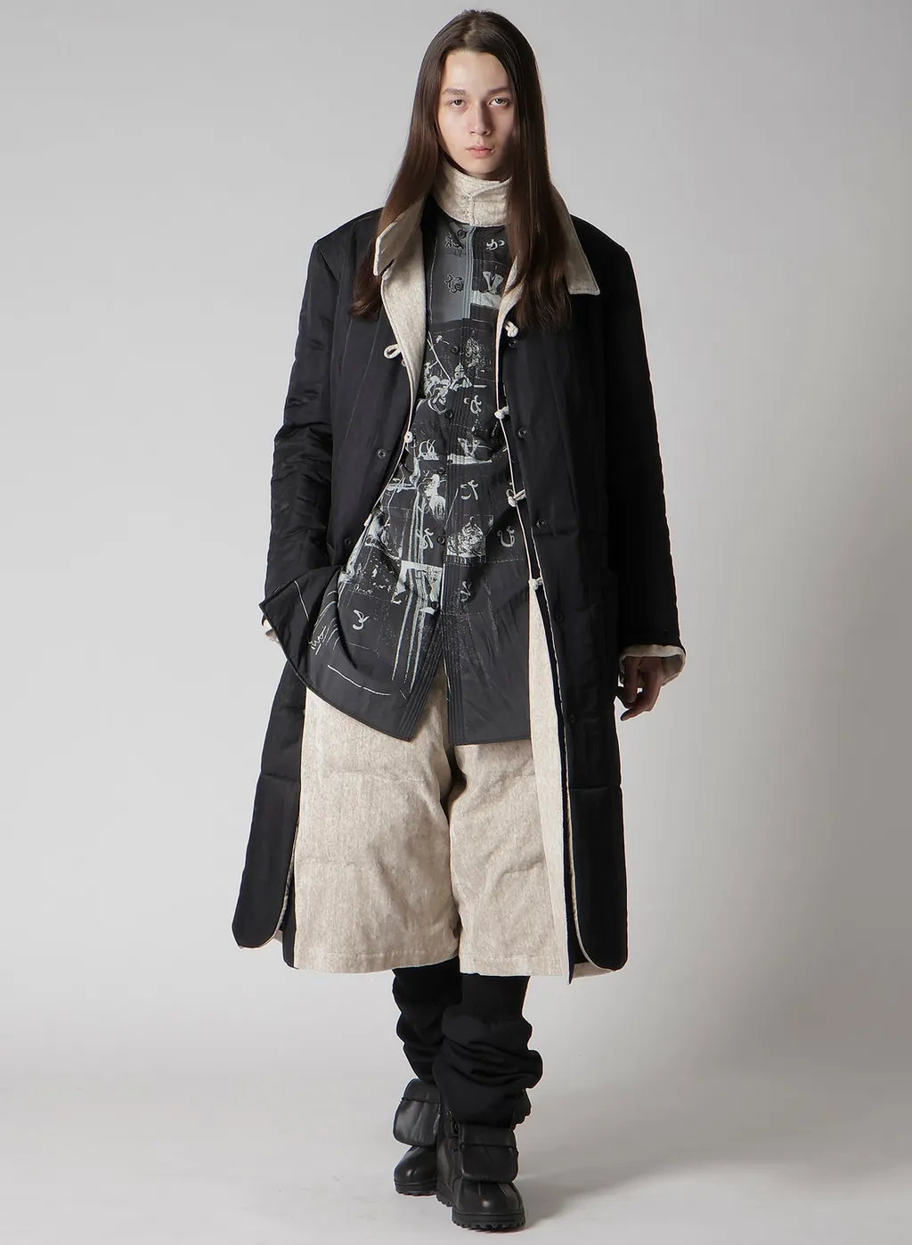 Raw Linen Velvet Padded Short Pants