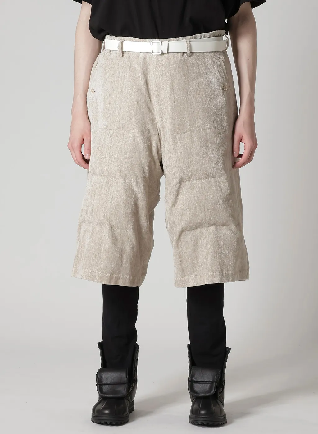 Raw Linen Velvet Padded Short Pants
