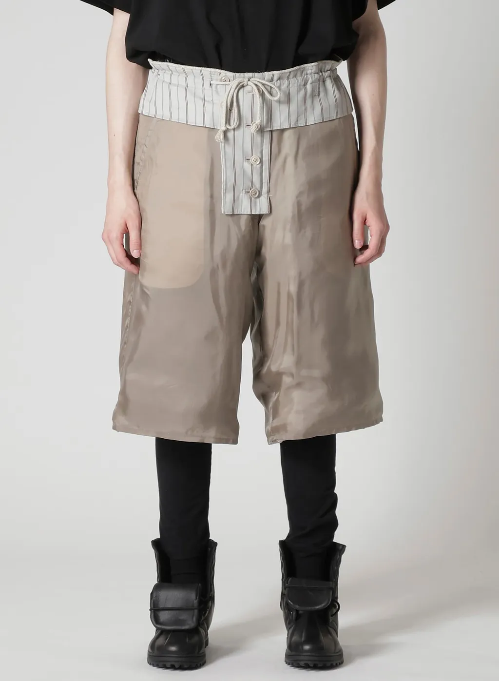 Raw Linen Velvet Padded Short Pants