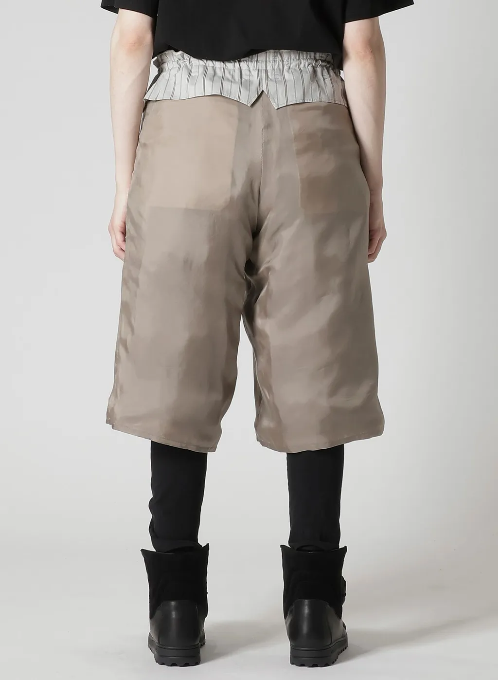 Raw Linen Velvet Padded Short Pants