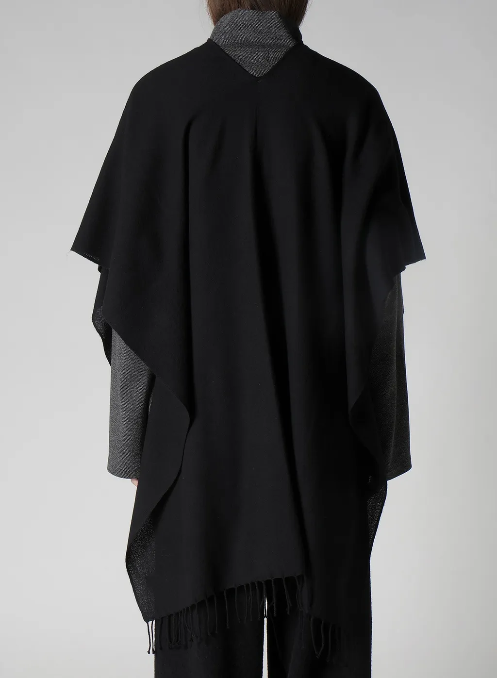 2/48W Twill Weave 2 Way Poncho Scarf