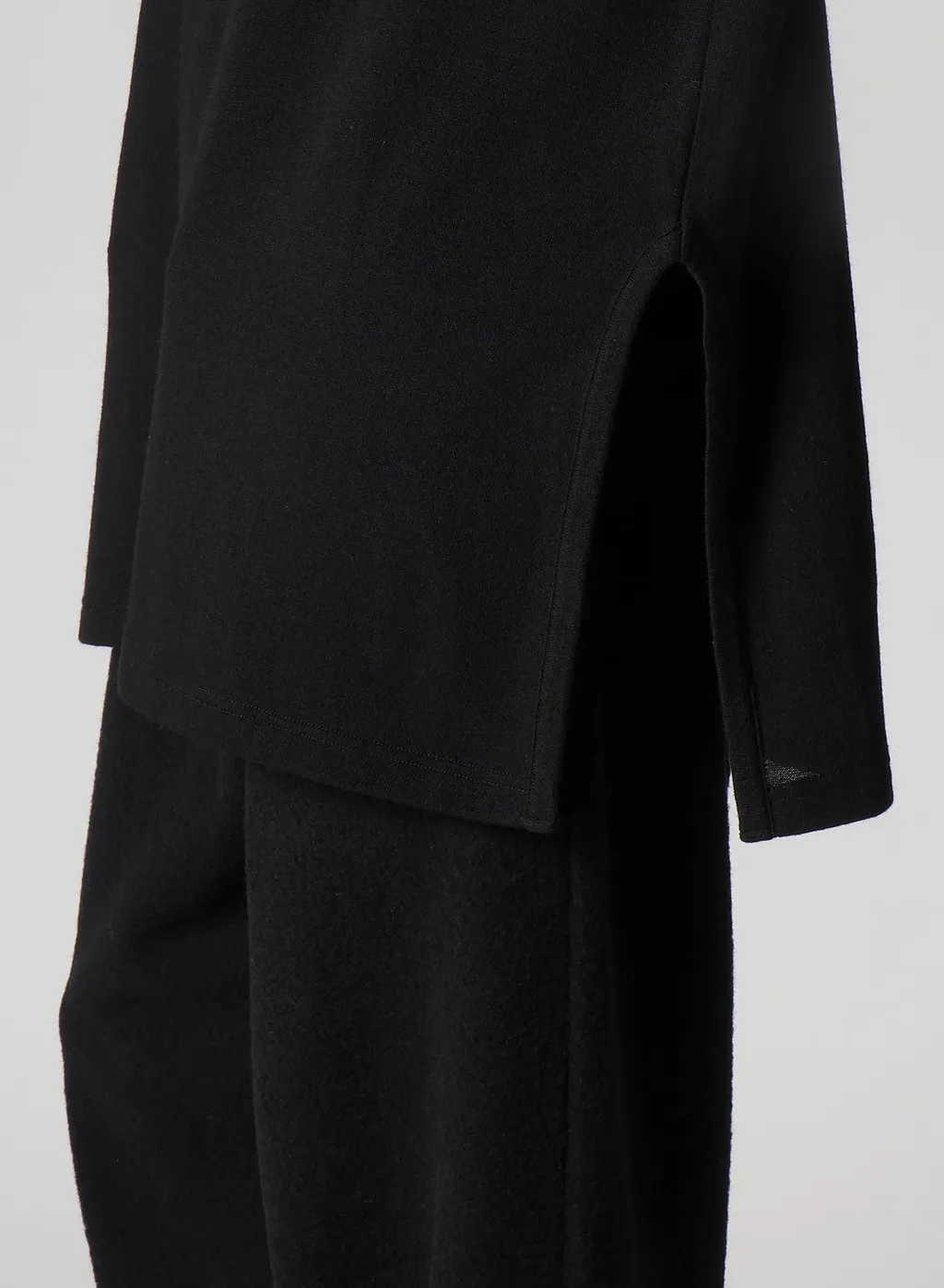 Milling Wool Side Slit High Neck Long Slv T