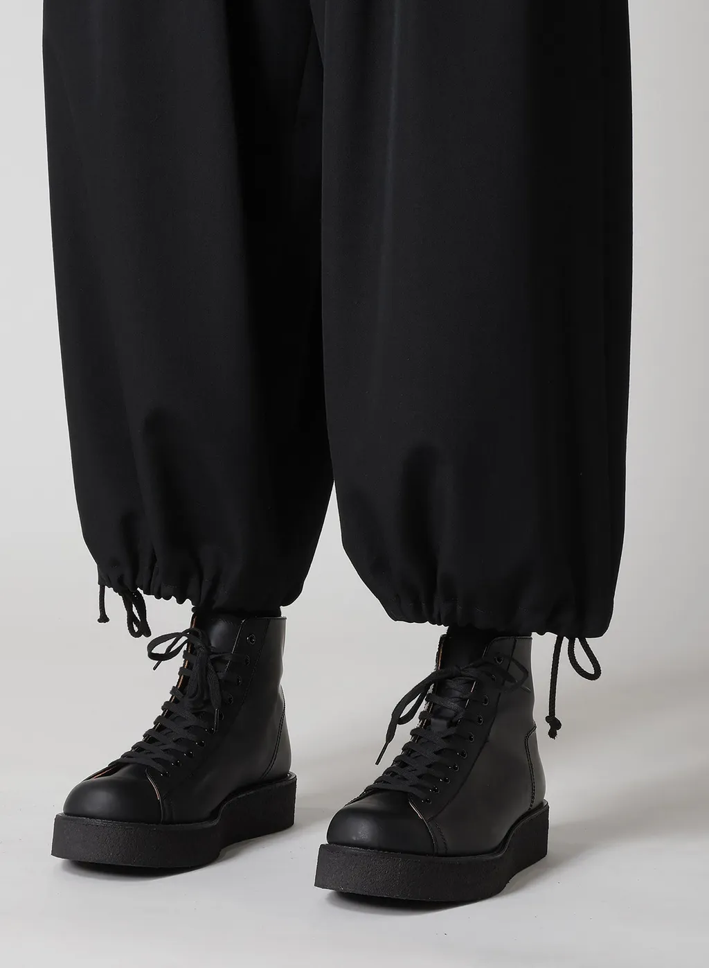 Wool Gabardine Thin Balloon Pants