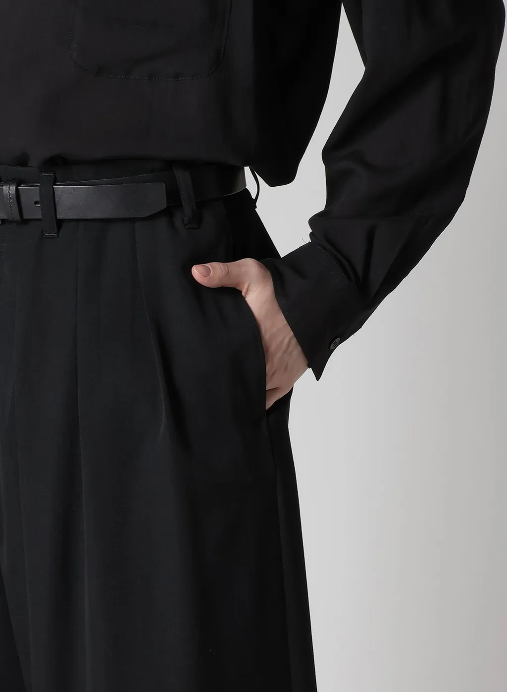 Wool Gabardine Thin Balloon Pants