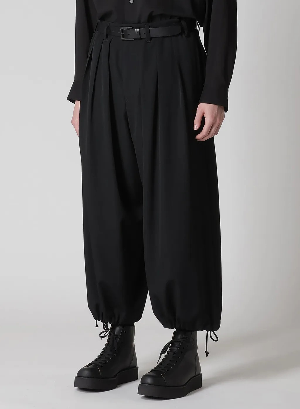Wool Gabardine Thin Balloon Pants