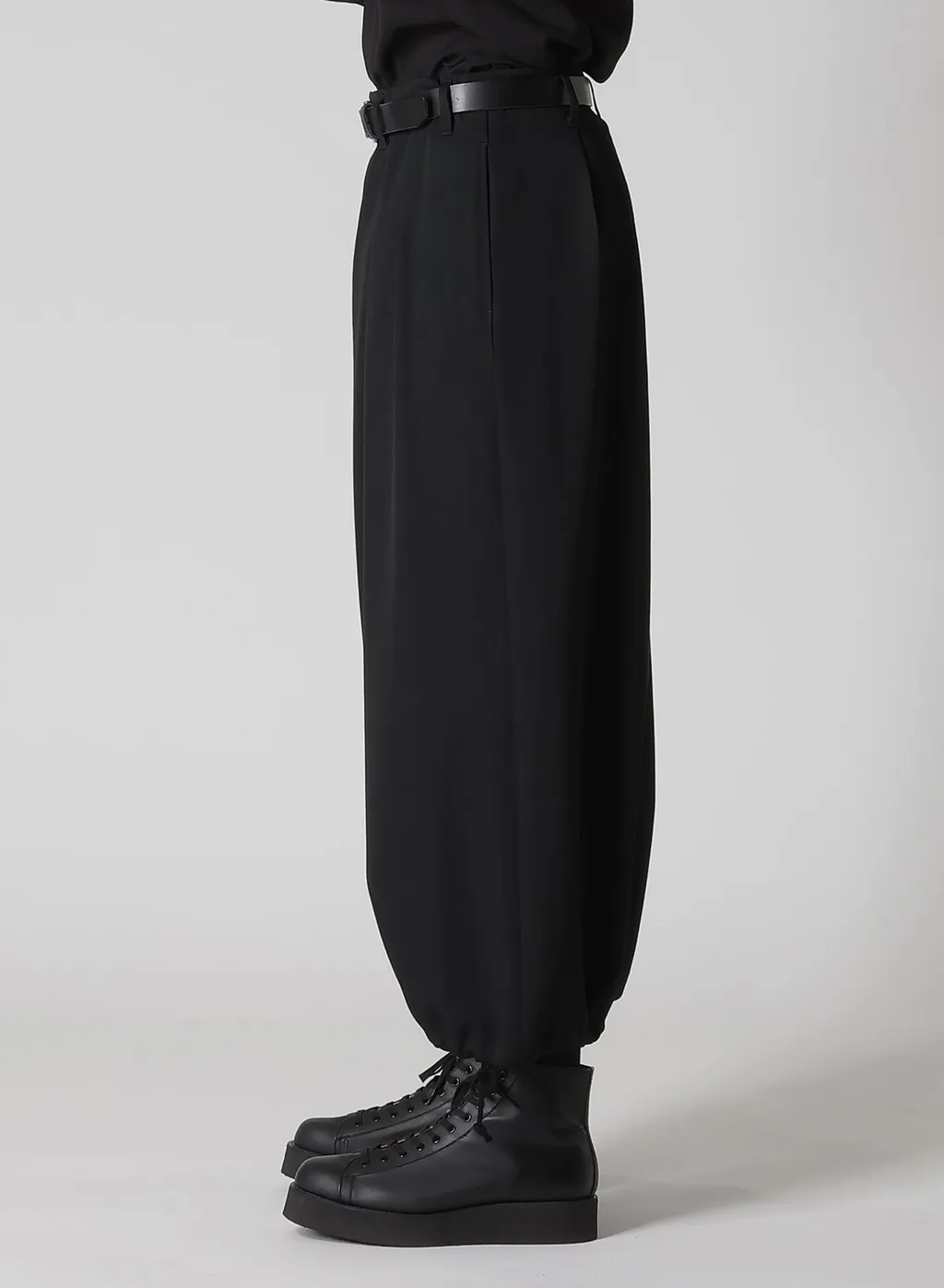 Wool Gabardine Thin Balloon Pants