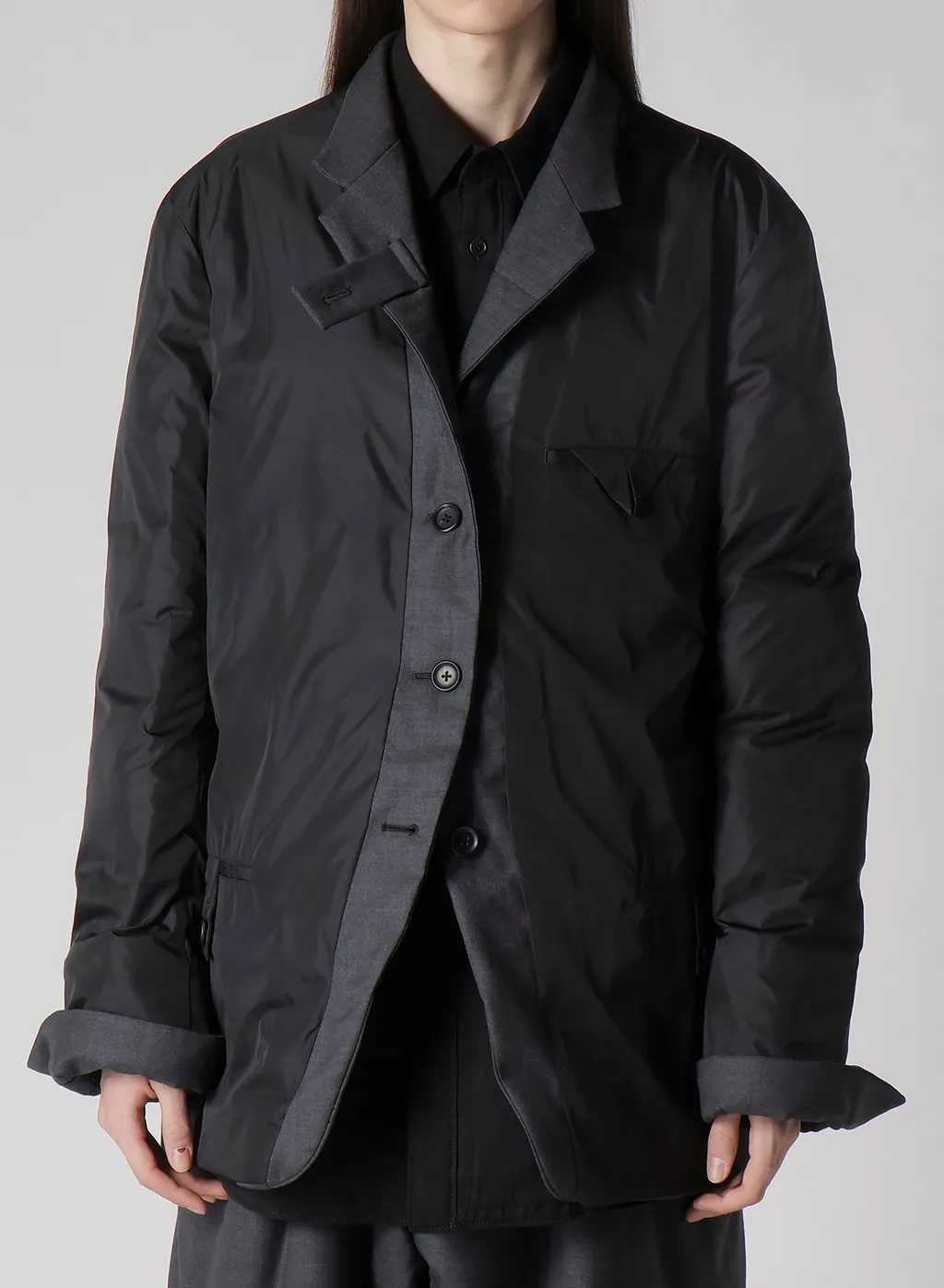 3 Buttons Horizontal Padded Jacket