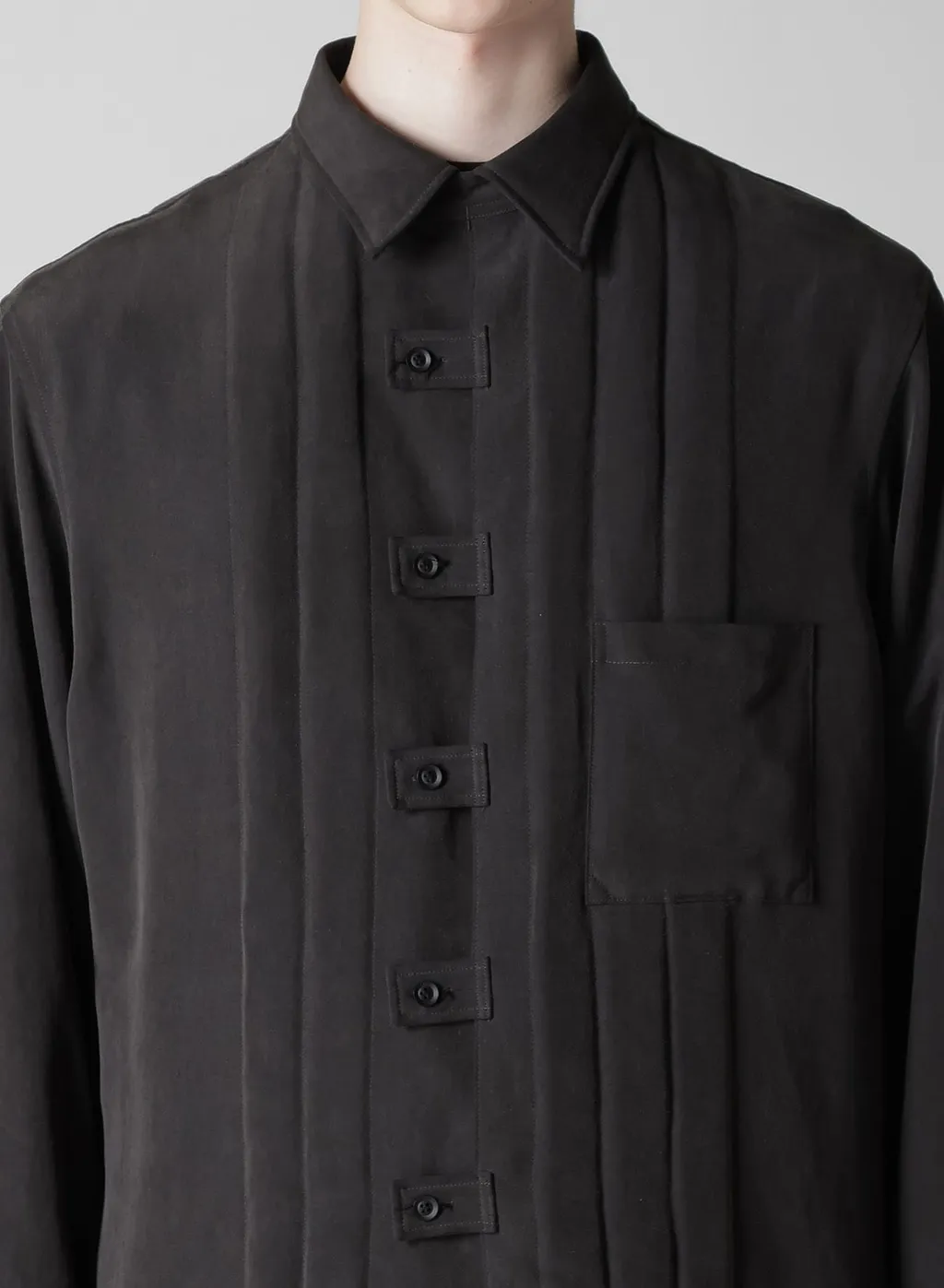 32M Weather Tab Padded Blouse