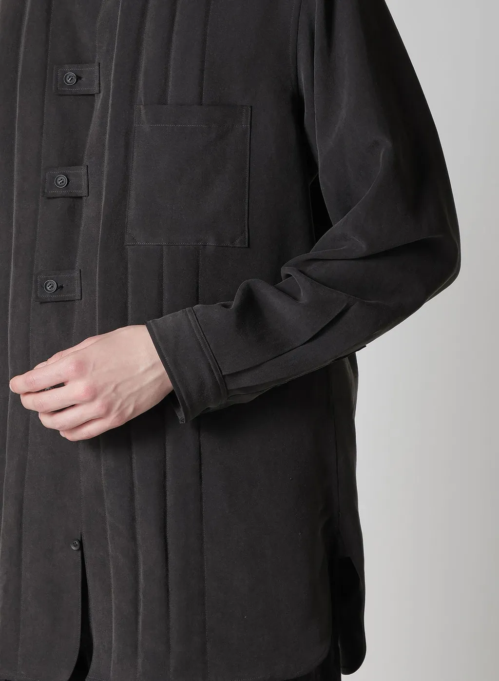 32M Weather Tab Padded Blouse