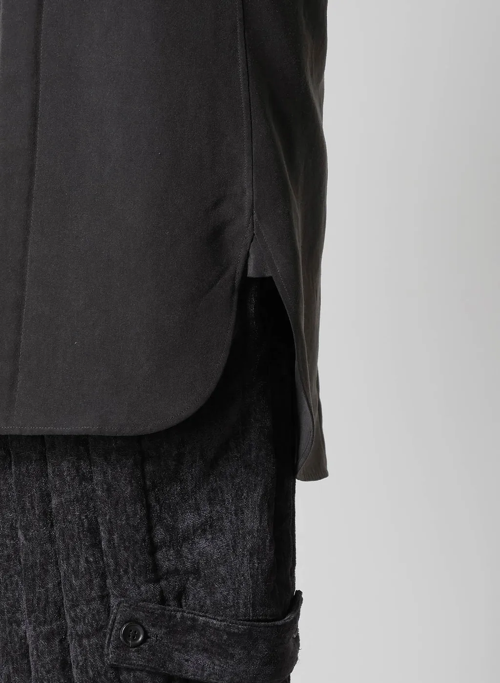 32M Weather Tab Padded Blouse