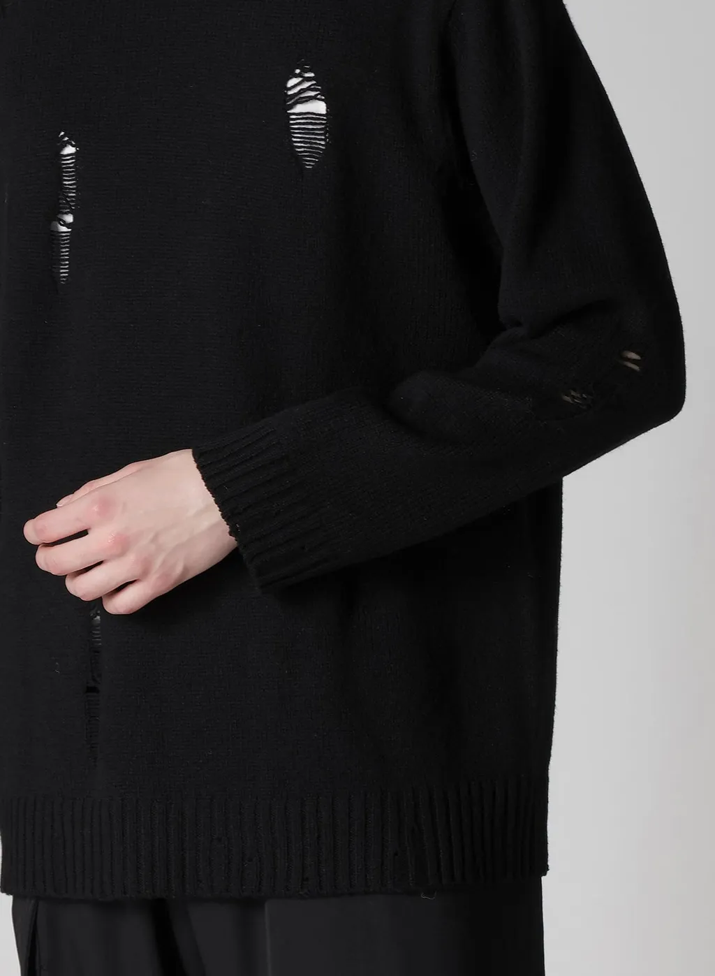 Plain Stitch Crashed Round Neck Pullover