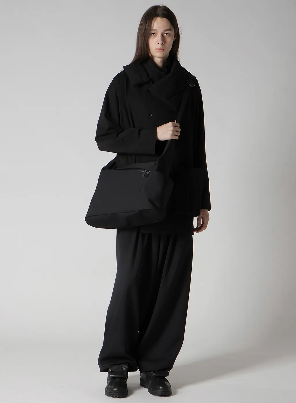Wool Gabardine/Ny Oblique Zipper Shoulder Bag
