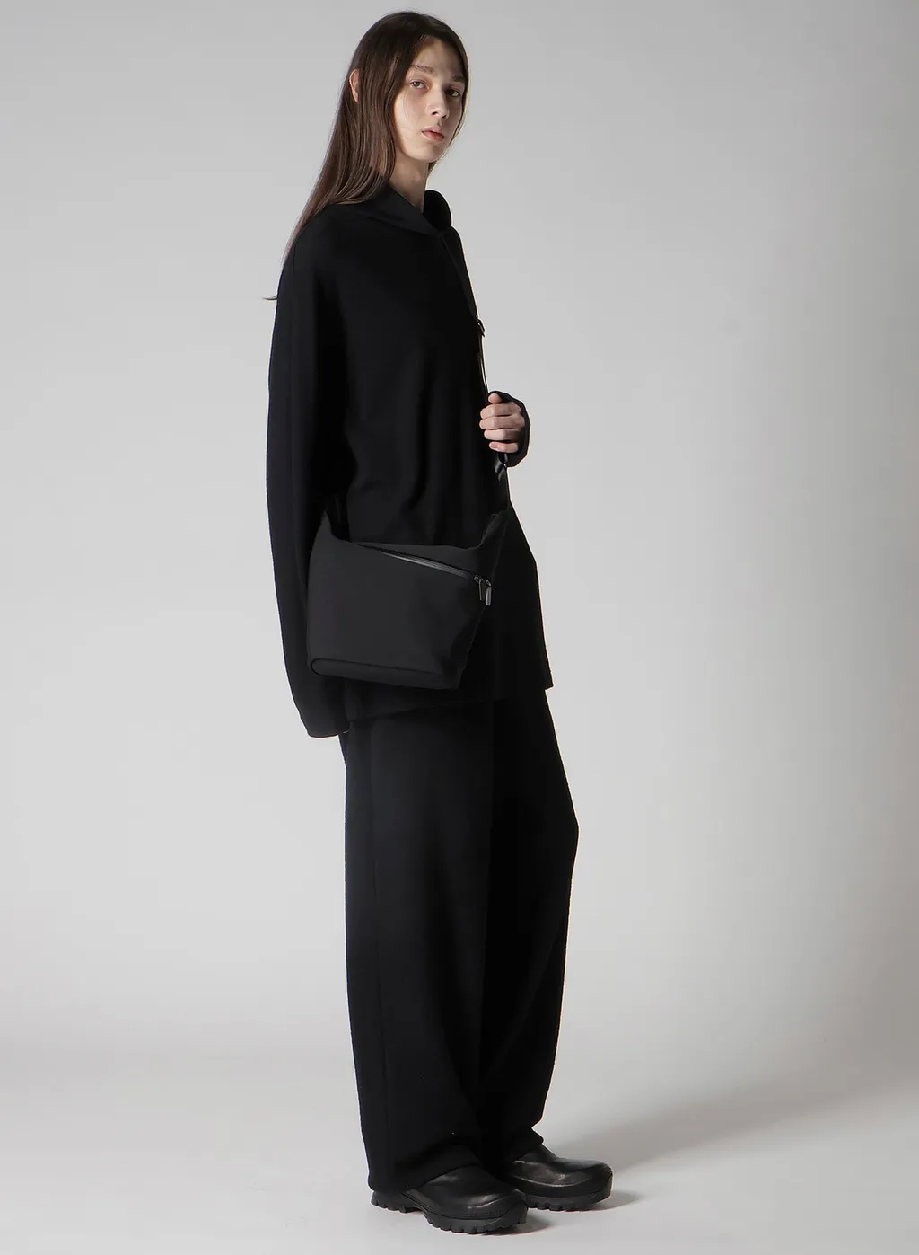 Wool Gabardine/Ny Oblique Zipper Sacoche