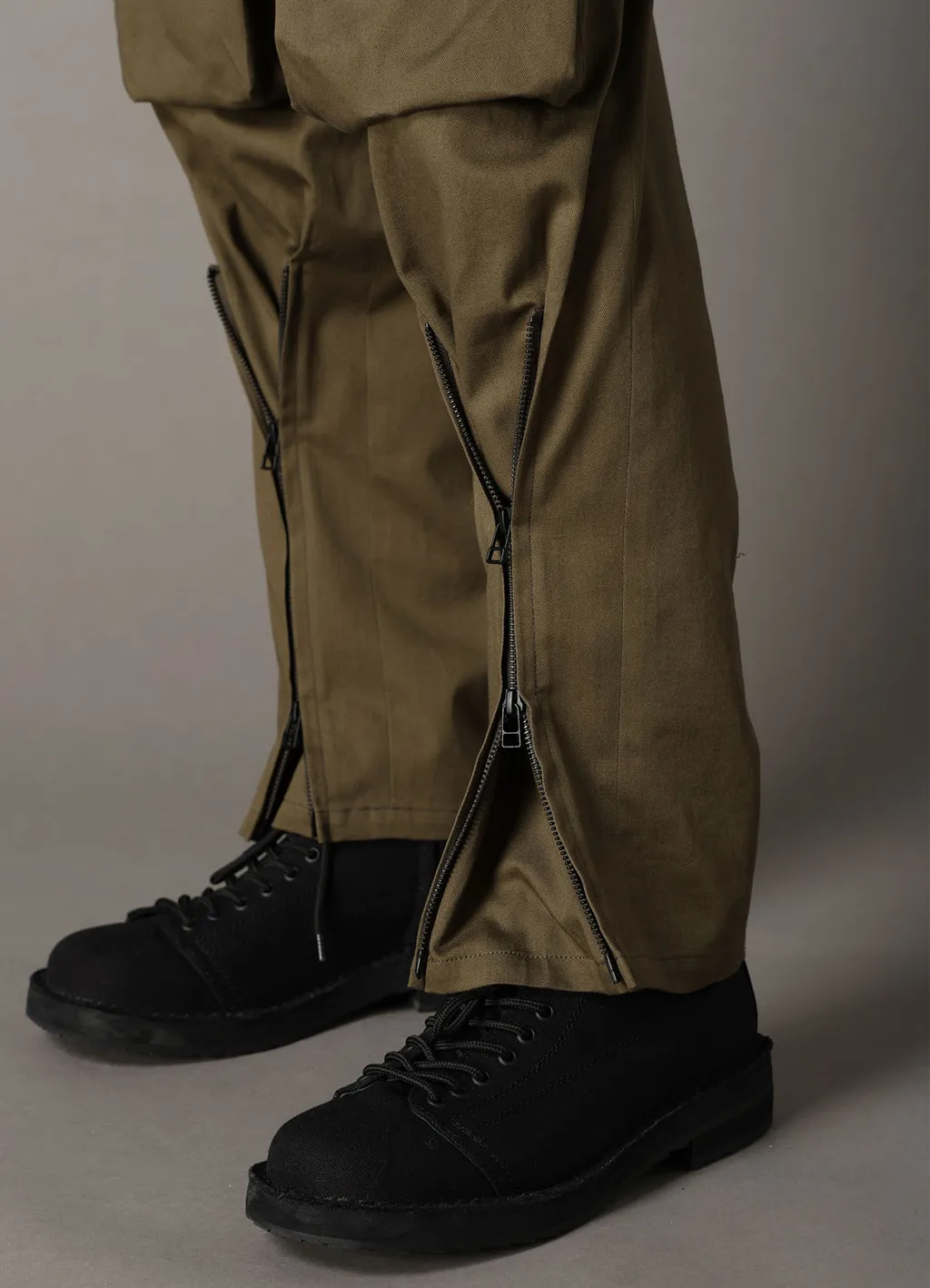Katsuragi Zipper Jodhpurs Cargo Pants