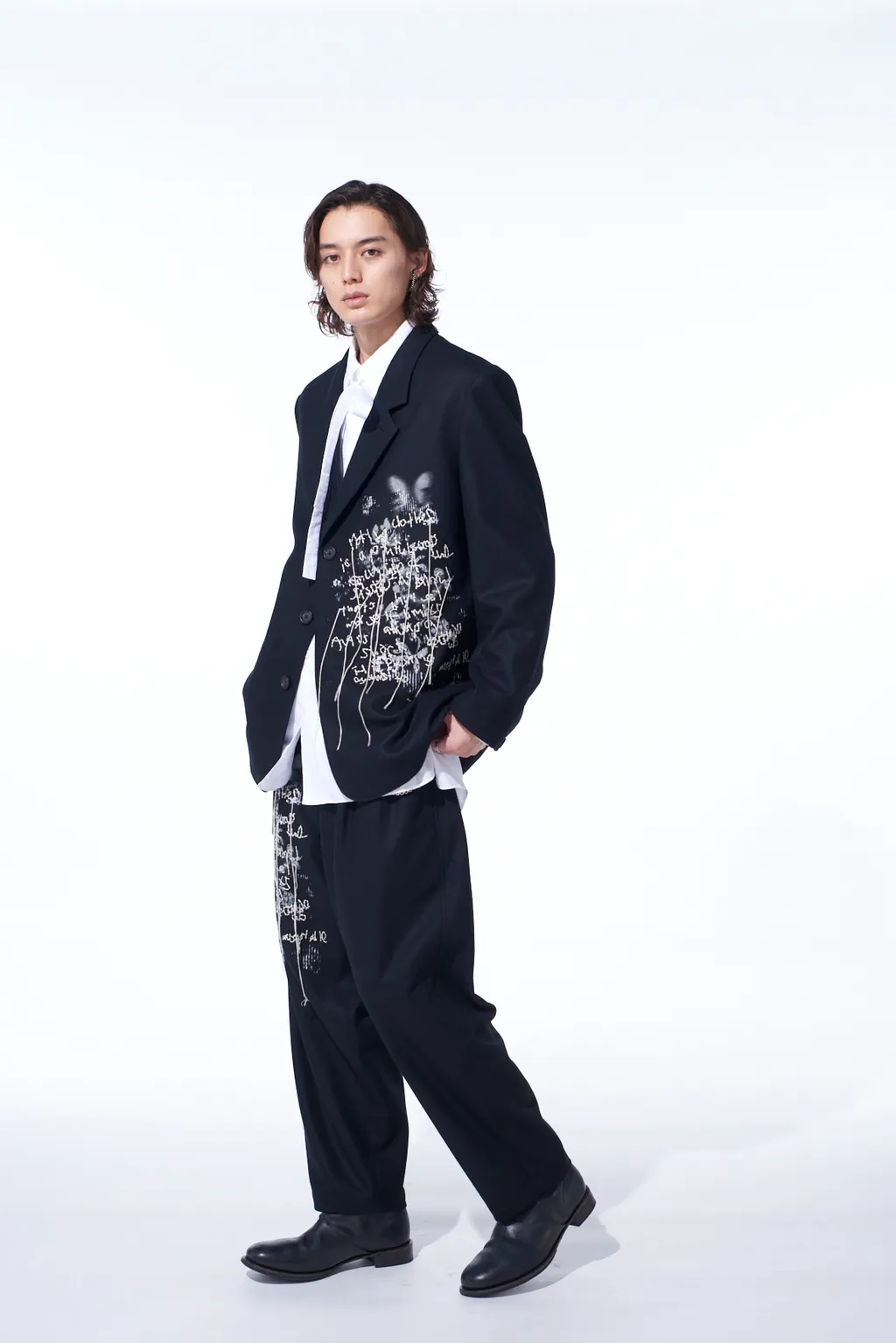 Lamb Wool Printed Messege Embroidery 2 Tuck Suspender Pants