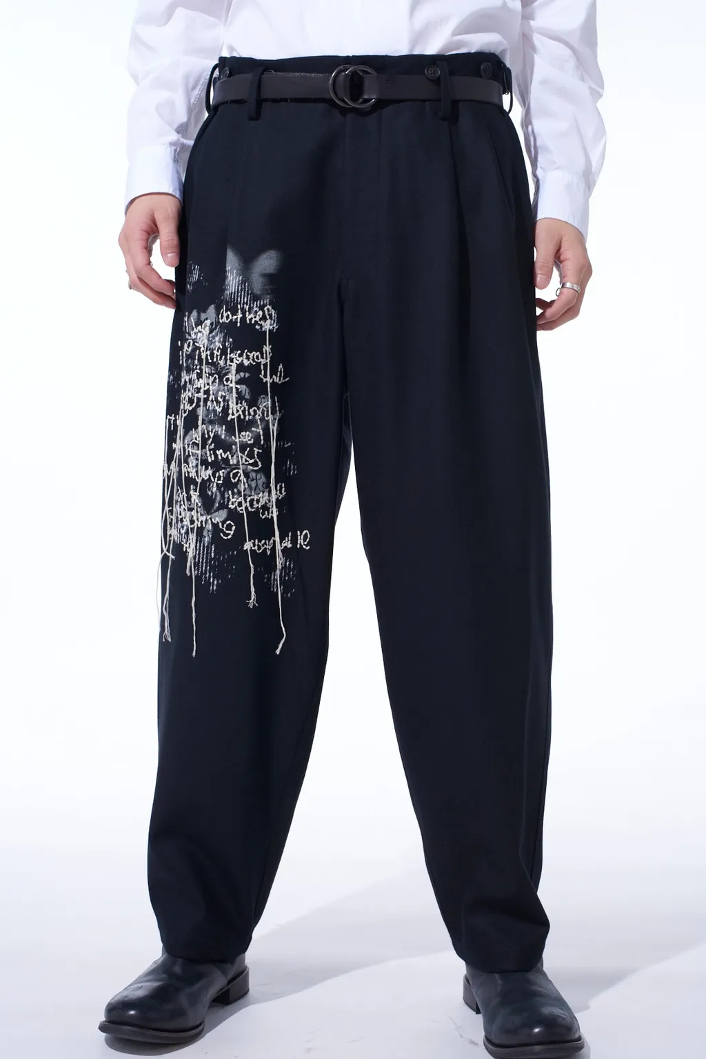 Lamb Wool Printed Messege Embroidery 2 Tuck Suspender Pants