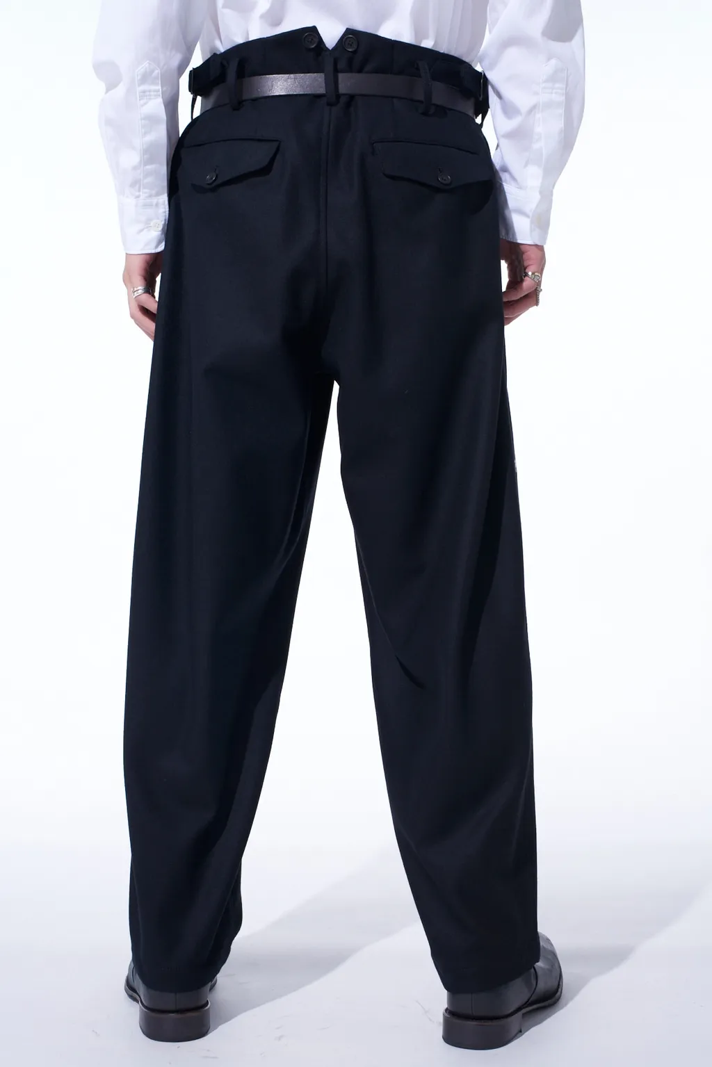 Lamb Wool Printed Messege Embroidery 2 Tuck Suspender Pants