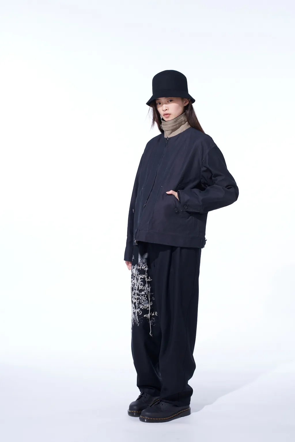 Lamb Wool Printed Messege Embroidery 2 Tuck Suspender Pants