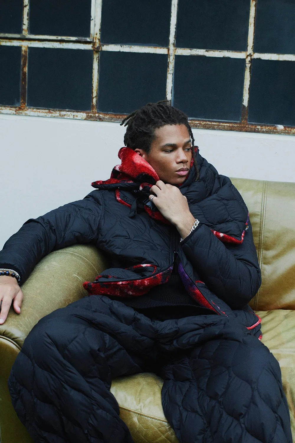 S'yte X Taion Reversible Quilted Down Scarf With Red Printed Fleece Lining