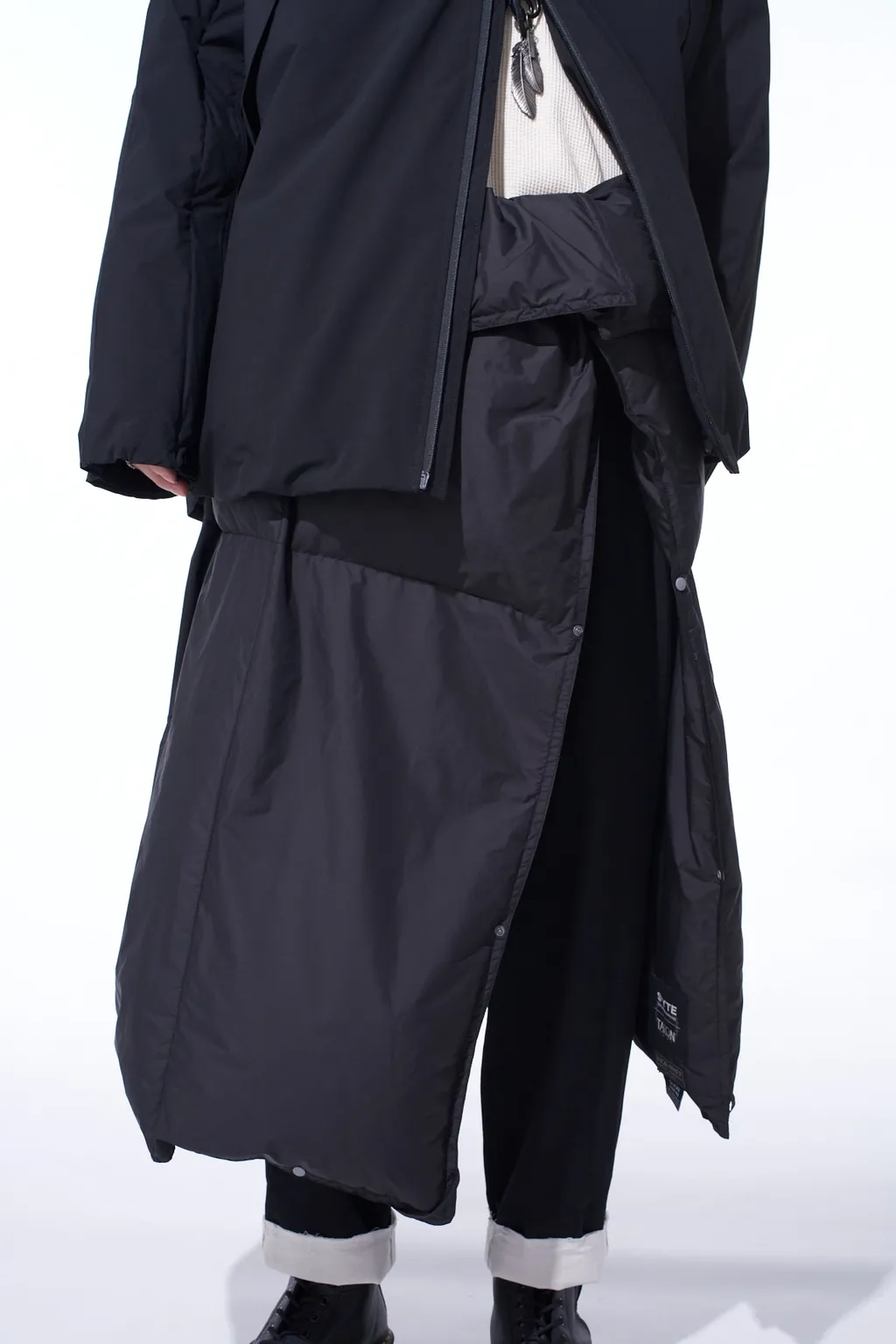 S'yte X Taion Versatile Quilted Down Blanket