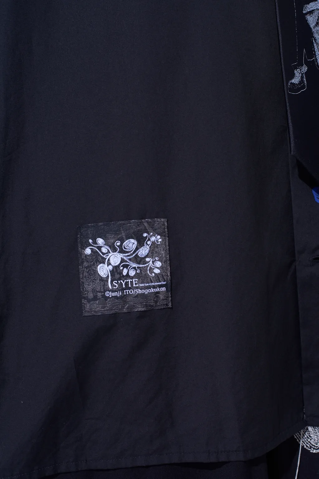 S'yte × Junji Ito -Uzumaki- Azami Wearing Yohji Yamamoto Printed Shirt