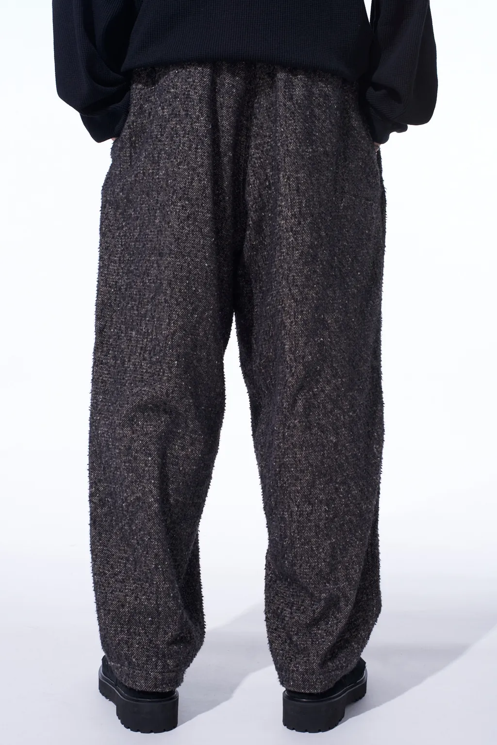 Brushed Twill Needle Punch Tapered Pants