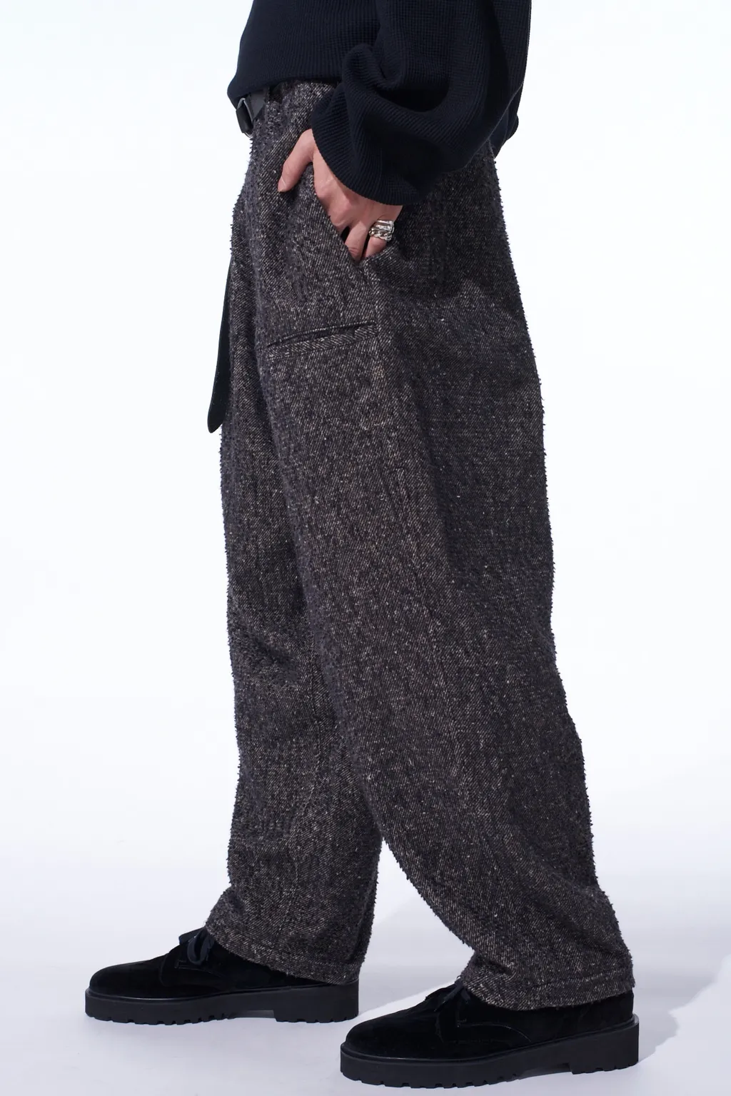 Brushed Twill Needle Punch Tapered Pants