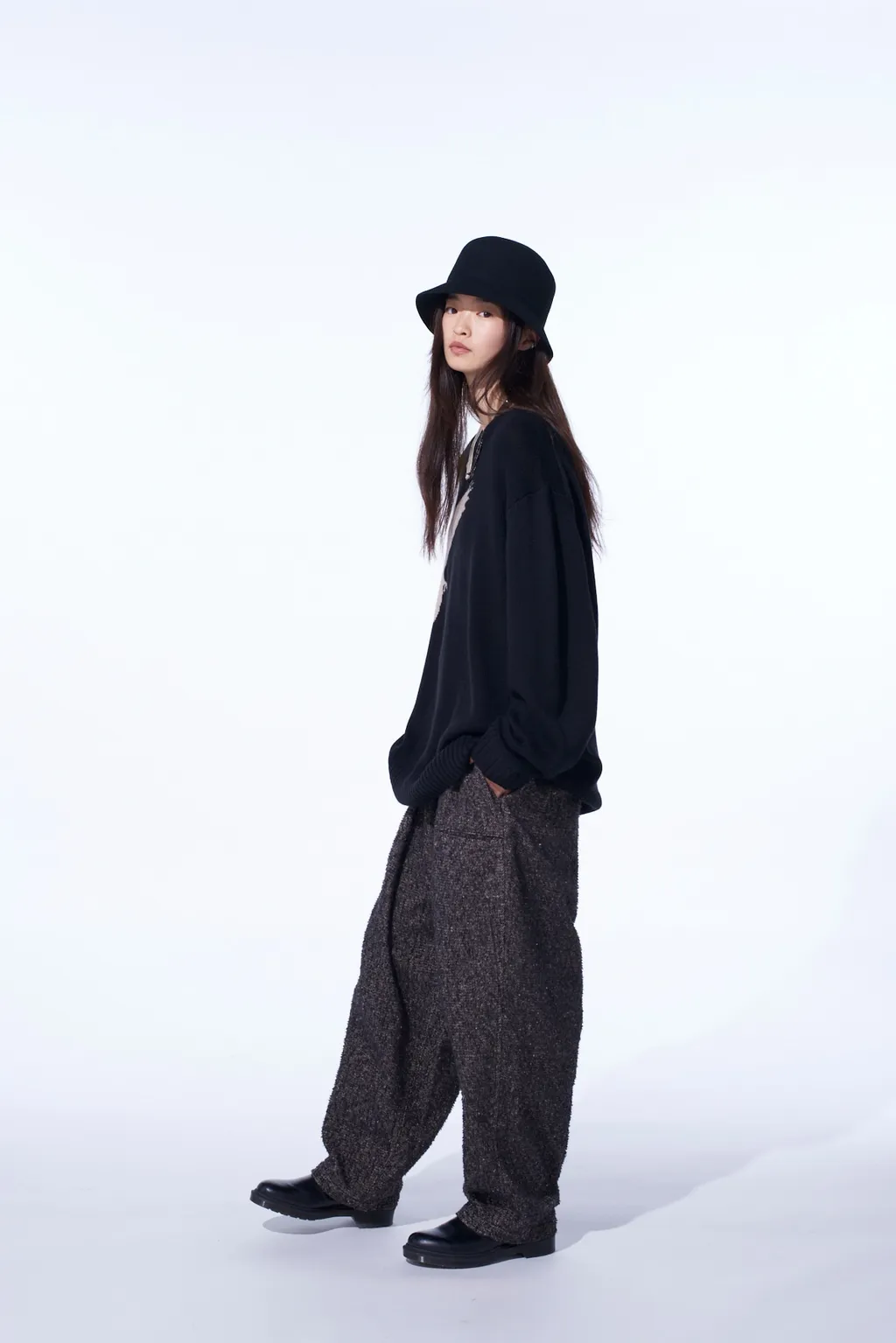 Brushed Twill Needle Punch Tapered Pants