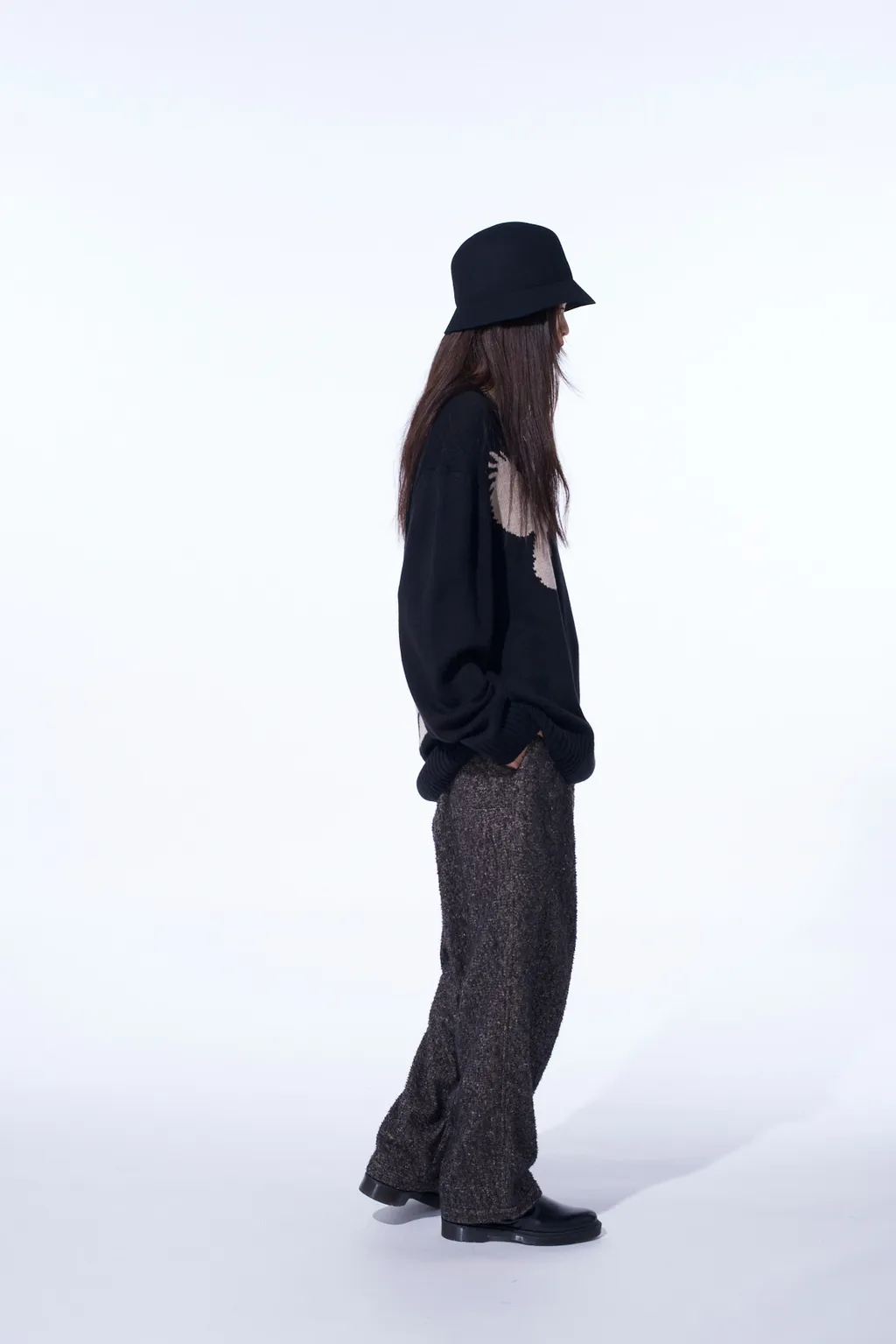 Brushed Twill Needle Punch Tapered Pants