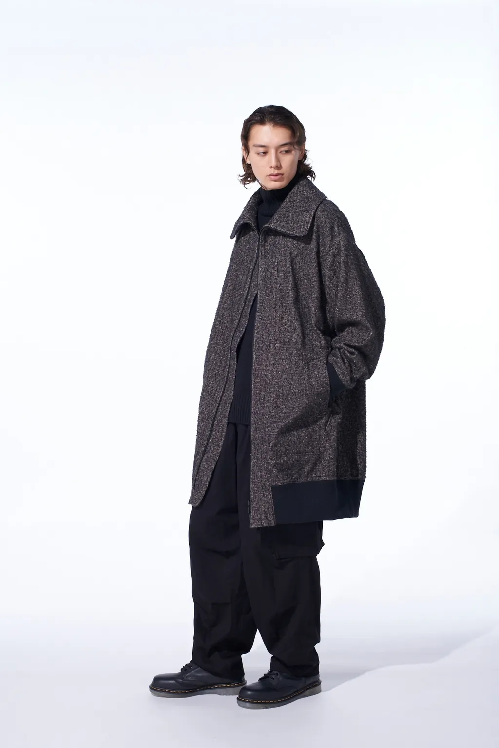 Brushed Twill Needle Punch Reversible Long Truck Top