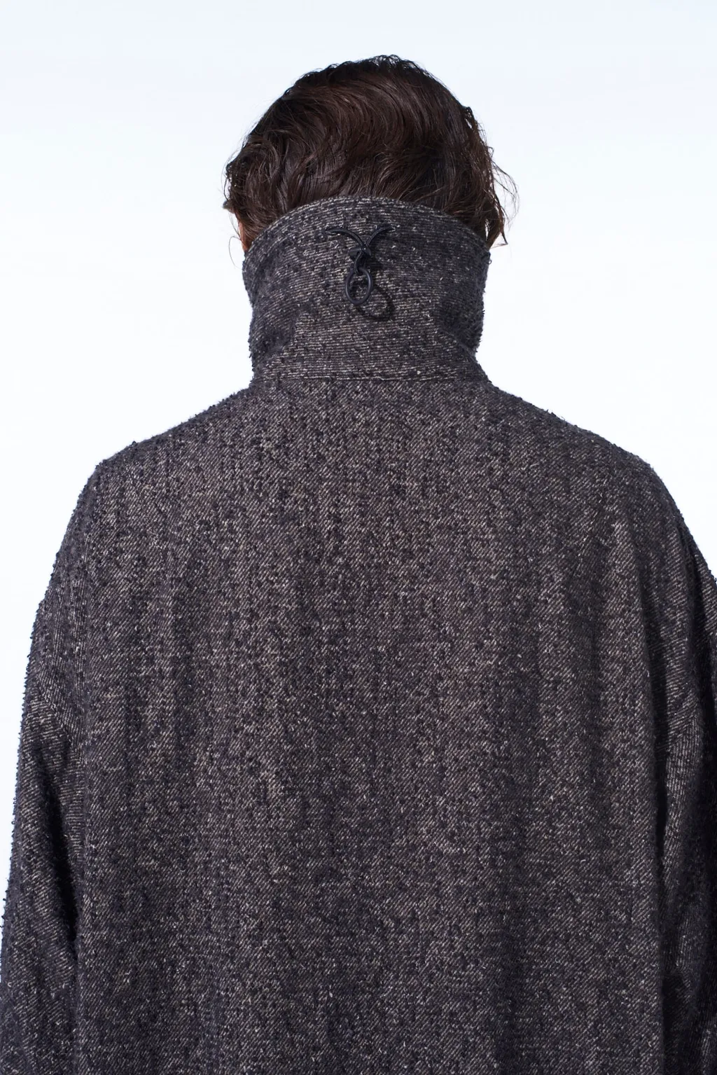 Brushed Twill Needle Punch Reversible Long Truck Top