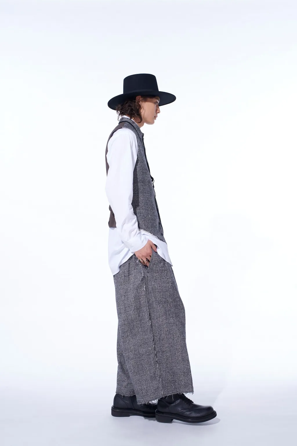 Glen Check Cut-Out Hem Stand Collar Vest