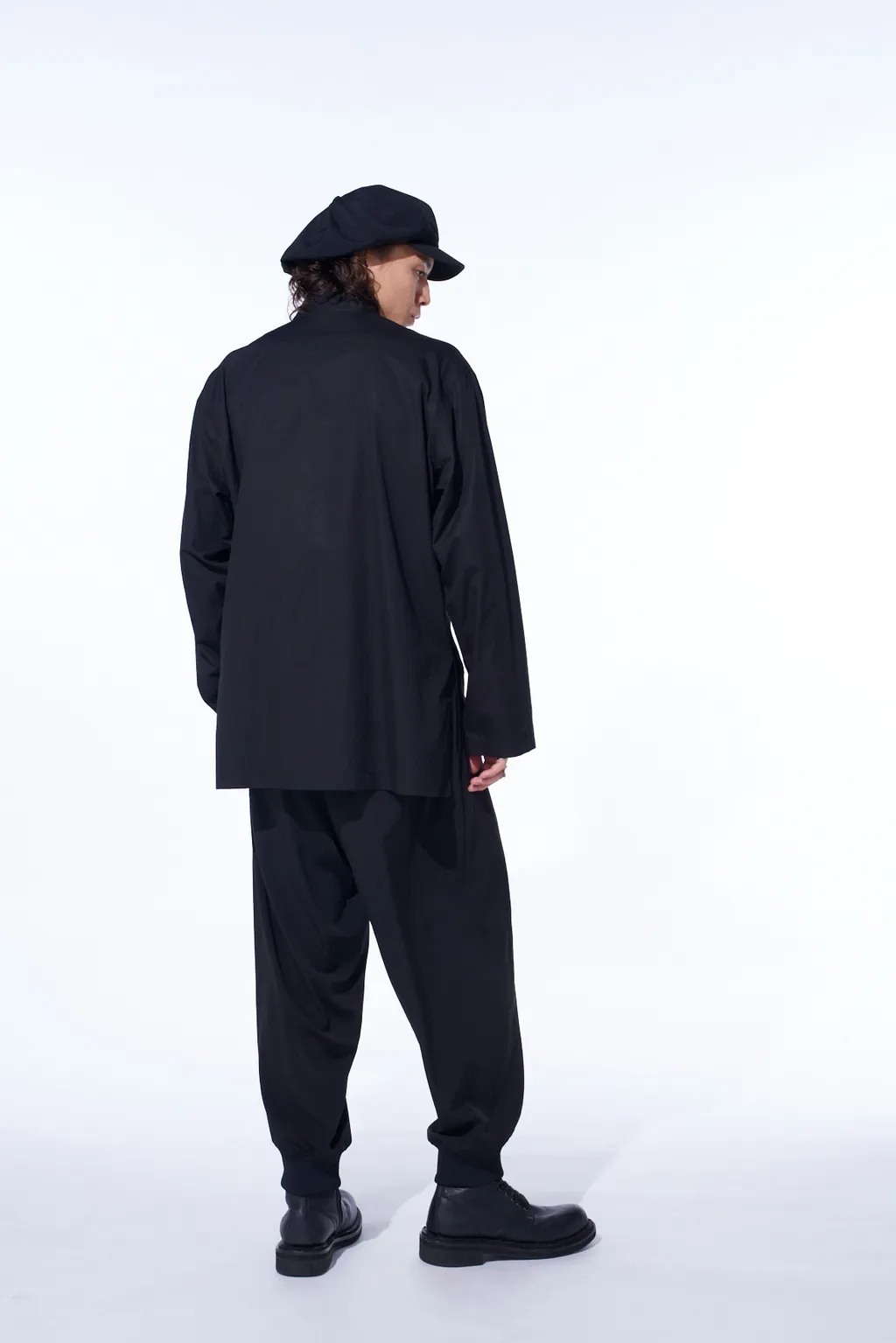 Crepe De Chine Hem Rib 2 Tuck Jogger Pants