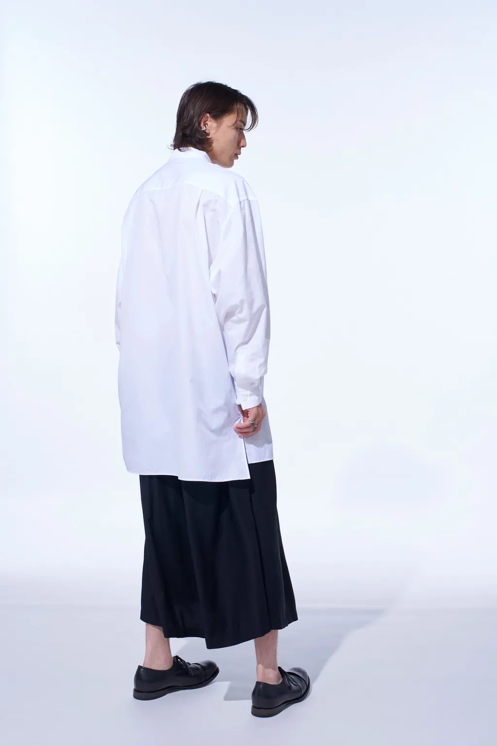 Cotton Broad Ribbon Collar Shirt